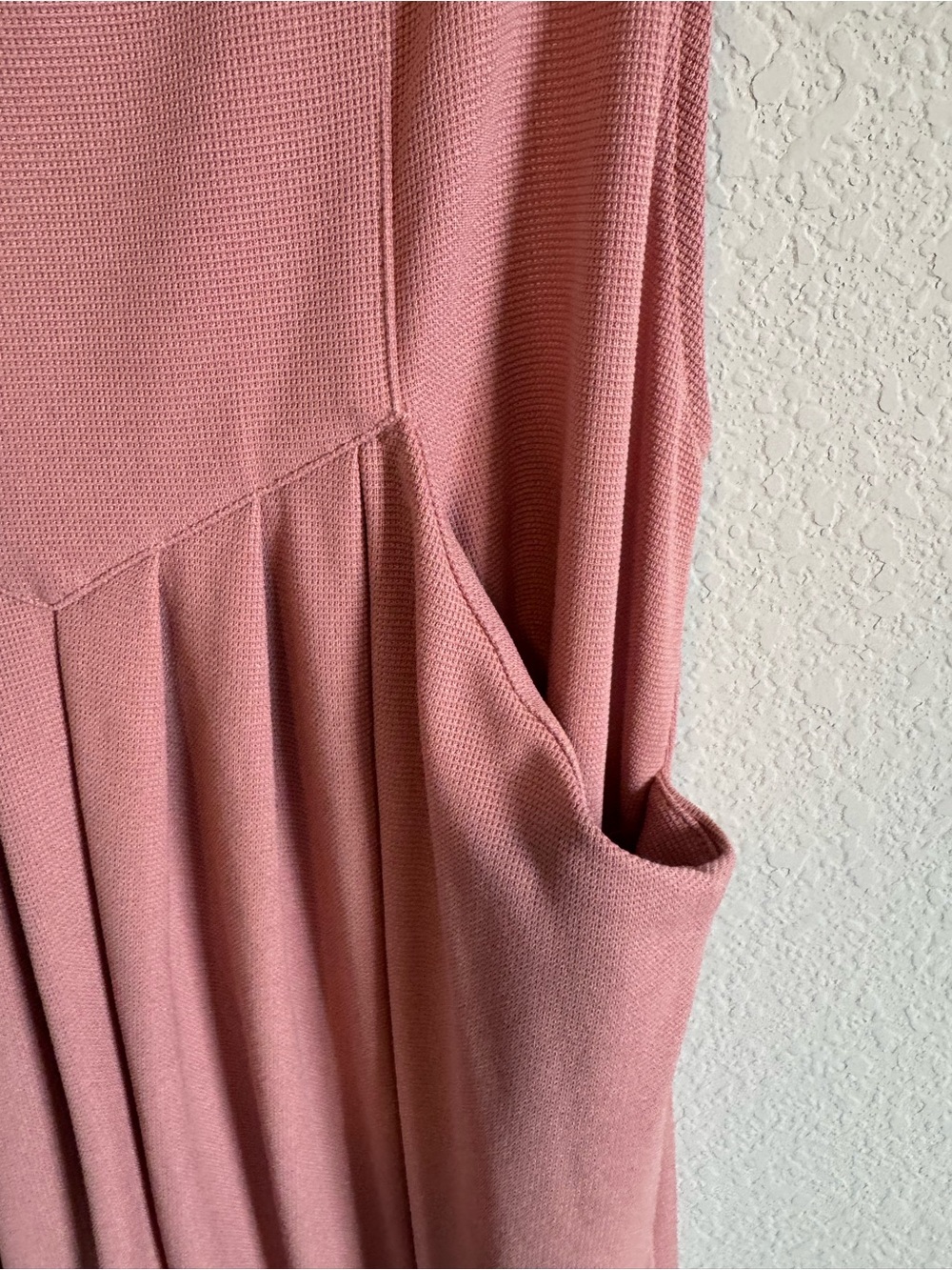 Halara Rose Pink Waffle Wide Leg Pleated Overalls Jumpsuit Size Medium - Picture 8 of 11